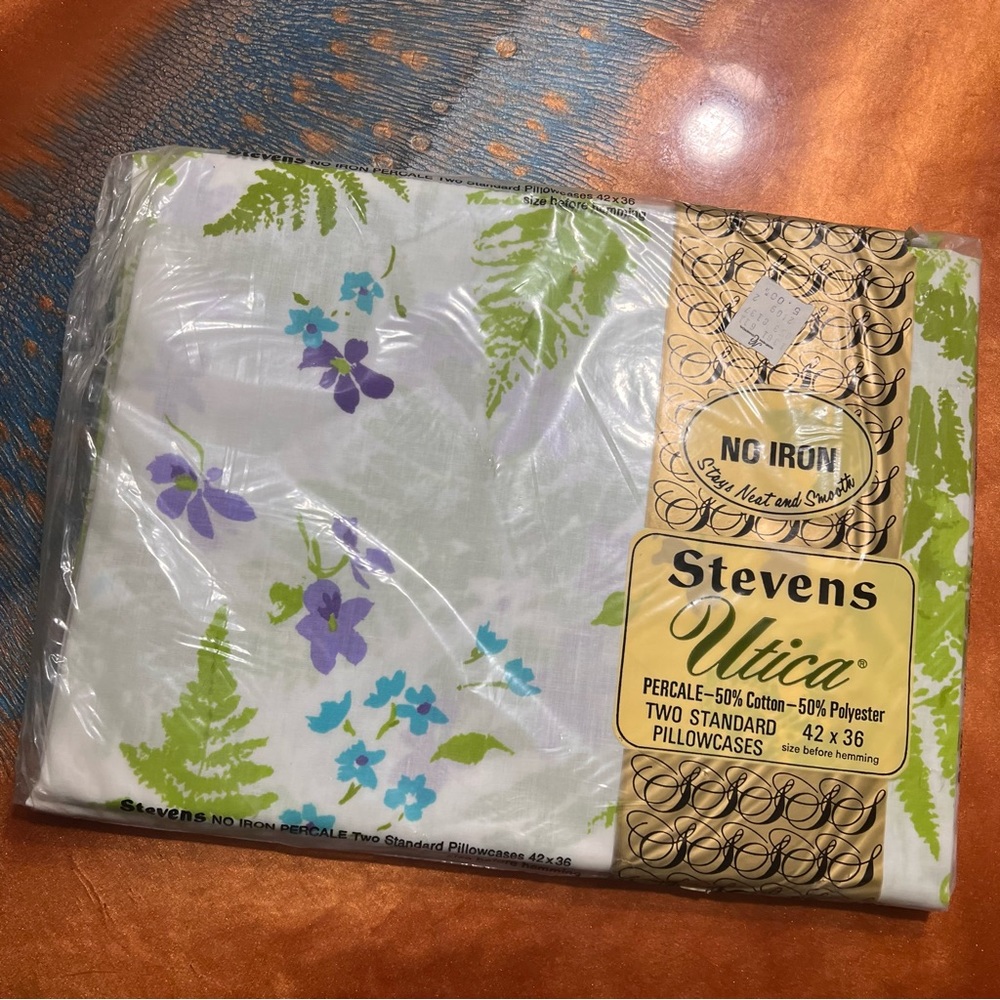 Vintage Stevens Utica Fern Floral print Set of Standard Pillowcases made usa